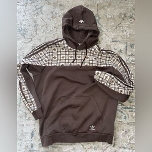 Men Adidas Brown Hoodie. Size XL.